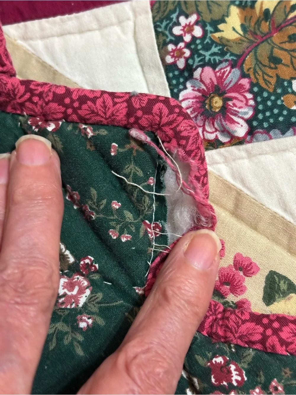 Vint Floral Patchwork Quilt Twin Center Medallion Sawtooth Trim Burgundy Green